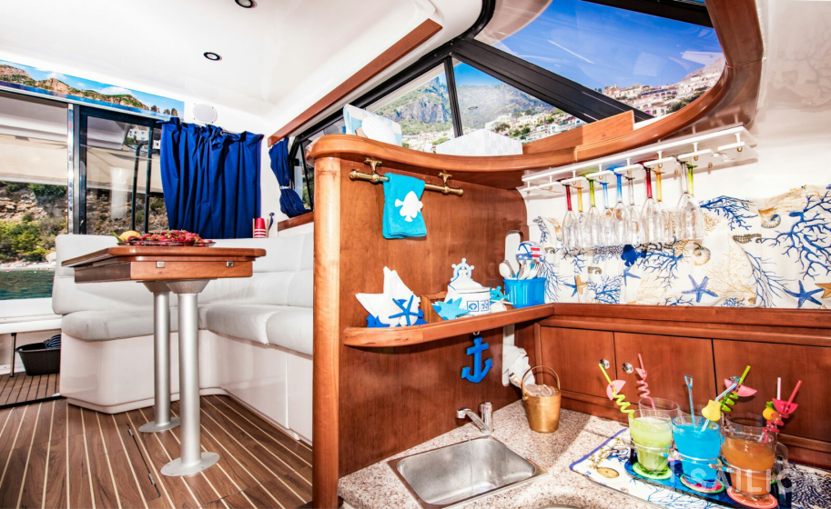 Faeton 10.40 - Yacht Charter Sailica