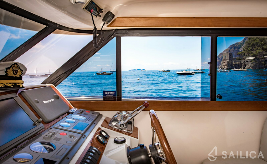 Faeton 10.40 - Yacht Charter Sailica