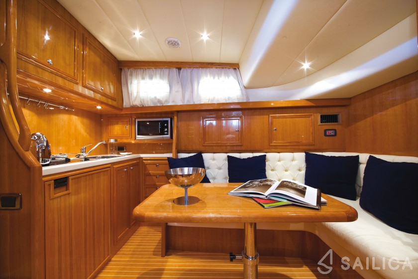 Fratelli Aprea 36 - Yacht Charter Sailica