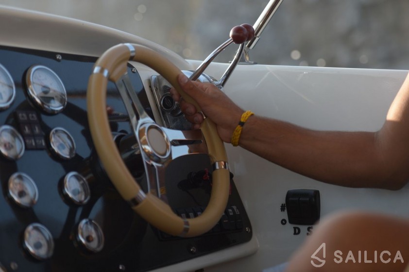 Ghibli 40 - Yacht Charter Sailica