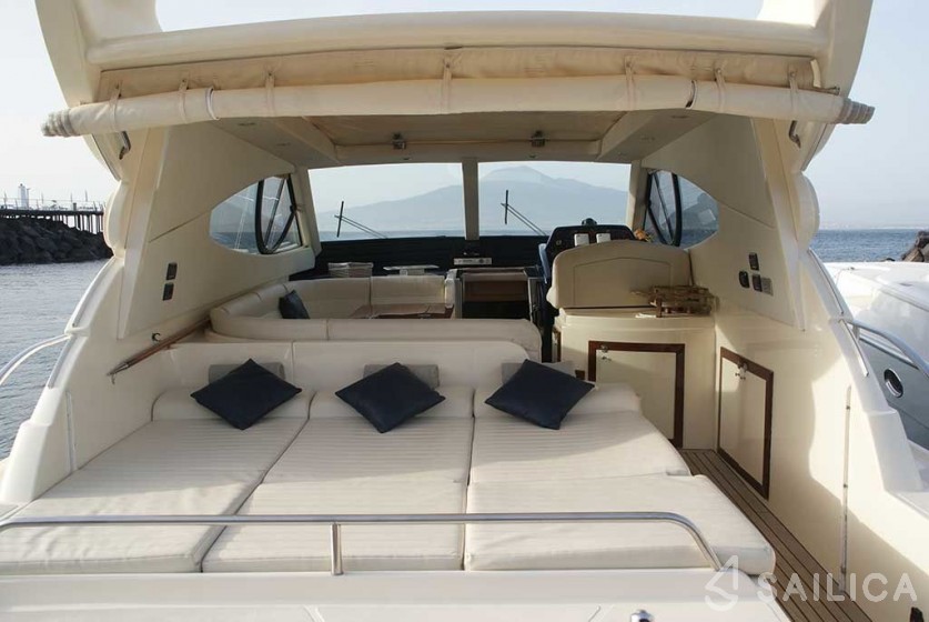 Gianetti 50 - Yacht Charter Sailica