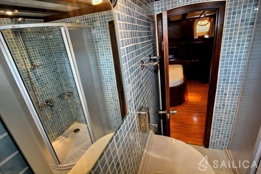 Gulet - Yacht Charter Sailica