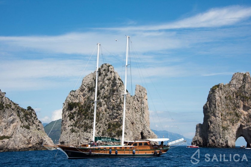 Gulet - Yacht Charter Sailica