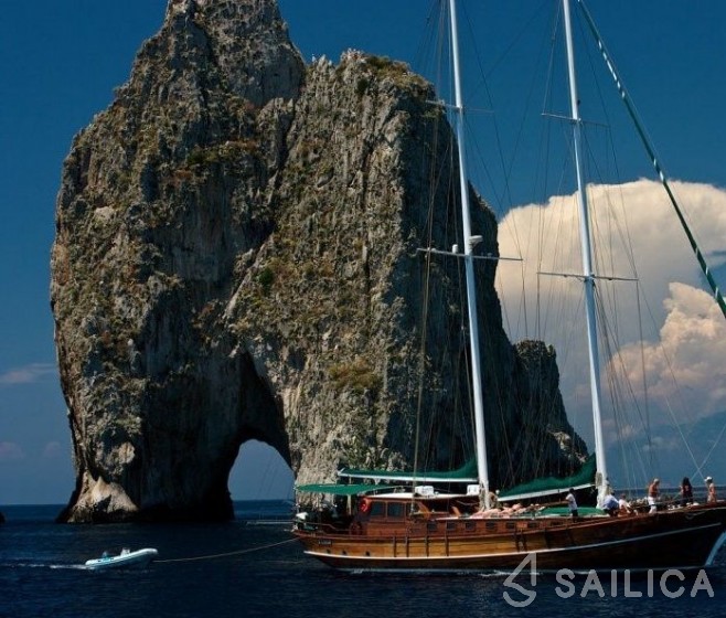 Gulet - Yacht Charter Sailica