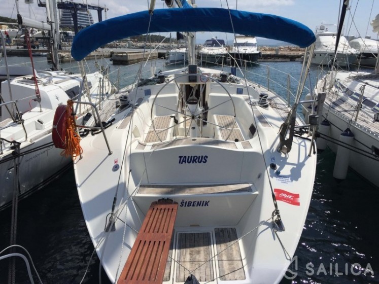 Elan 431 - Yacht Charter Sailica