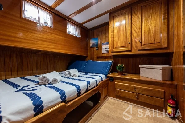 Gulet - Yacht Charter Sailica