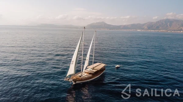 Gulet - Yacht Charter Sailica