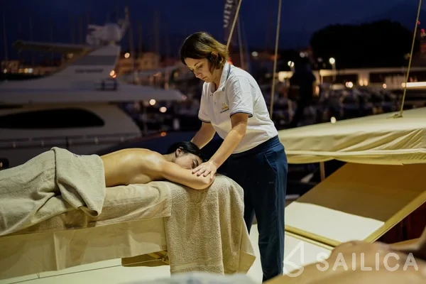 Gulet - Yacht Charter Sailica