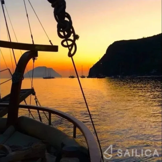 Gulet - Yacht Charter Sailica