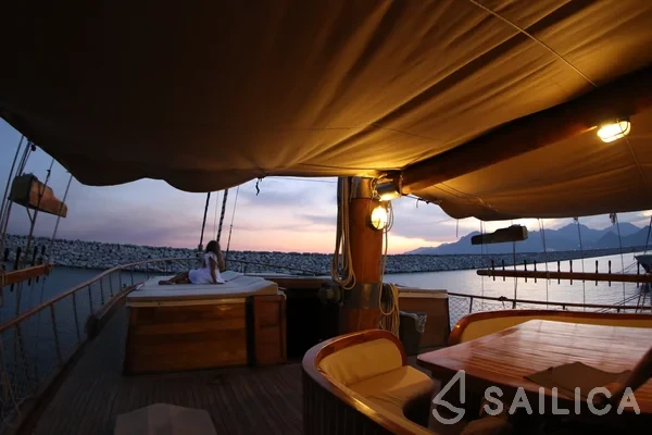 Gulet - Yacht Charter Sailica