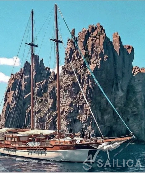 Gulet - Yacht Charter Sailica
