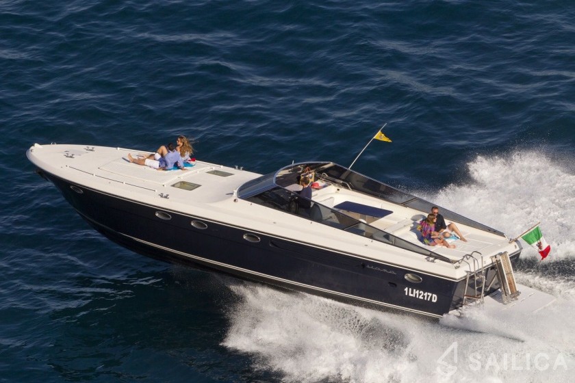 Itama 50 - Yacht Charter Sailica