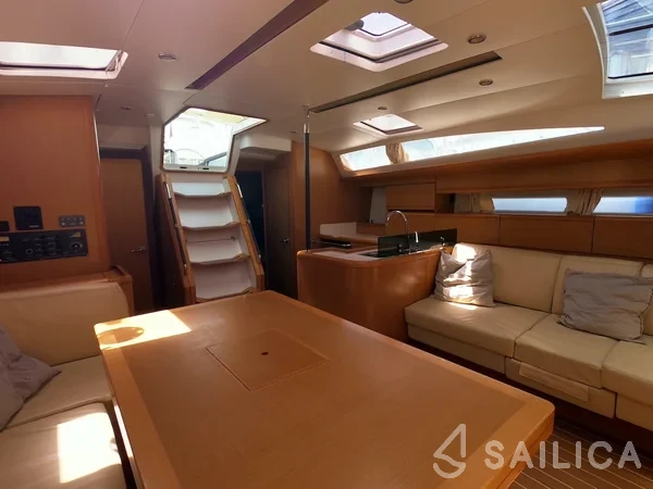 Jeanneau 53 - Photo #65 Jeanneau 53 - Yacht Charter Sailica