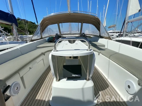 Jeanneau 53 - Photo #62 Jeanneau 53 - Yacht Charter Sailica