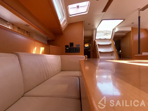 Jeanneau 53 - Photo #57 Jeanneau 53 - Yacht Charter Sailica