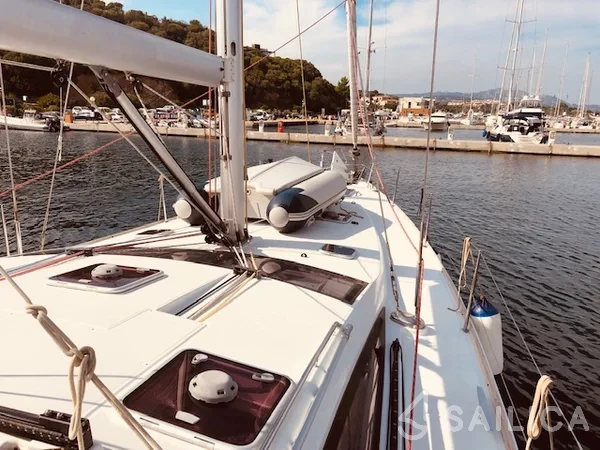 Jeanneau 53 - Photo #42 Jeanneau 53 - Yacht Charter Sailica