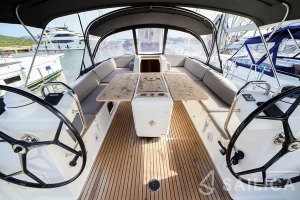 Jeanneau 54 - Yacht Charter Sailica