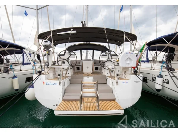 Jeanneau 54 - Yacht Charter Sailica