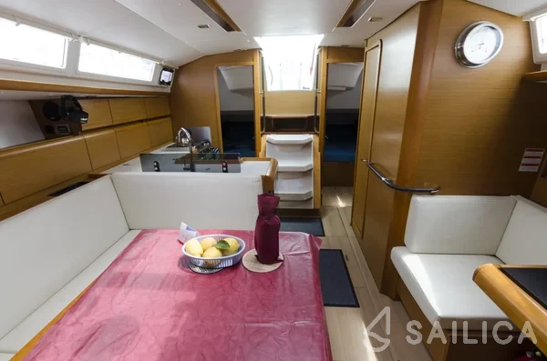 Sun Odyssey 409 - Yacht Charter Sailica