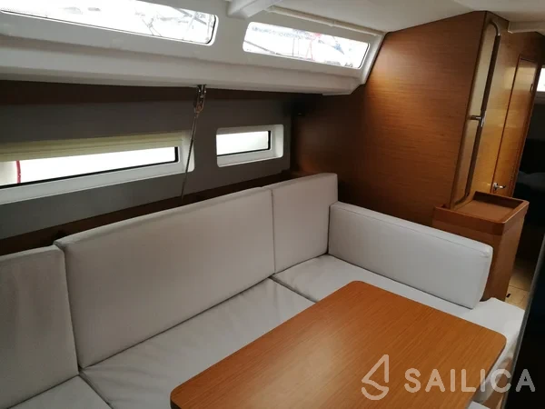 Sun Odyssey 440 - Yacht Charter Sailica
