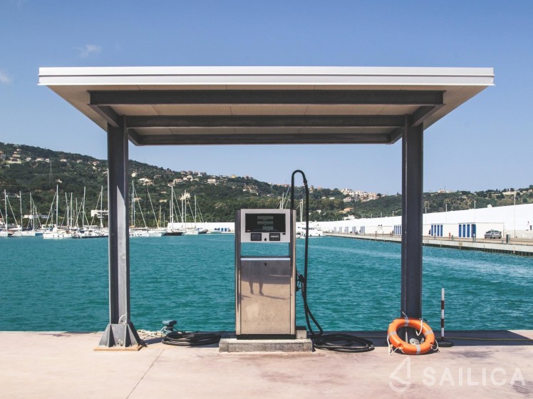 Sun Odyssey 440 - Yacht Charter Sailica