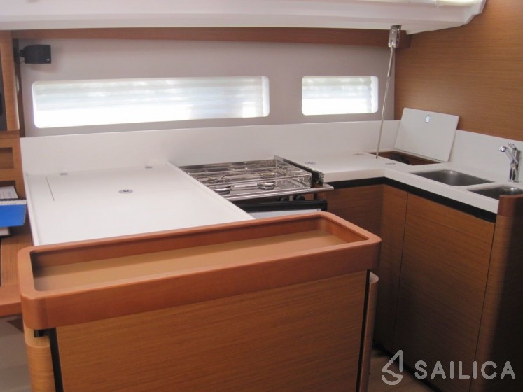 Sun Odyssey 440 - Yacht Charter Sailica