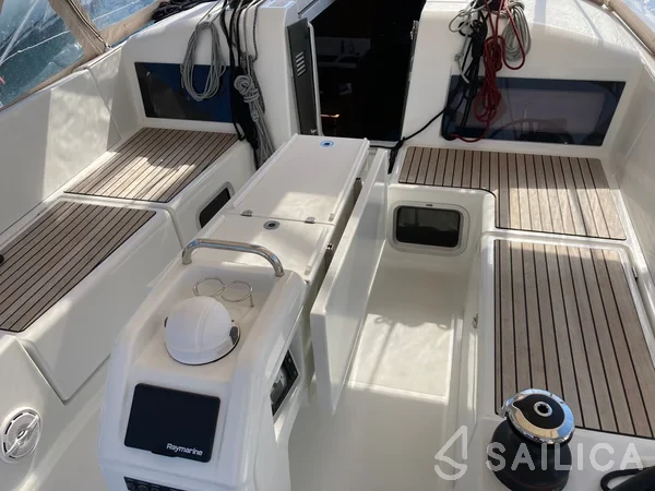 Sun Odyssey 440 - Yacht Charter Sailica