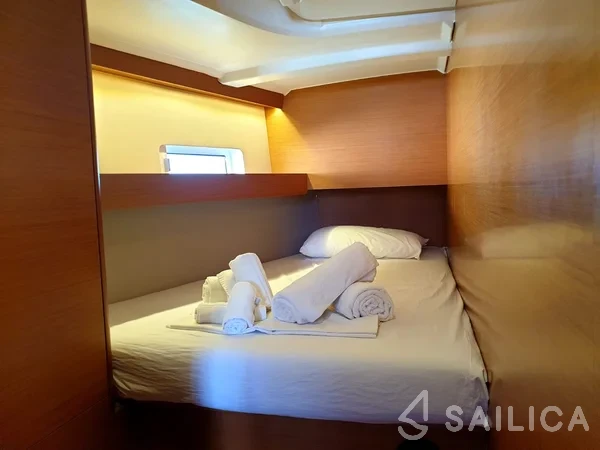 Sun Odyssey 490 - Yacht Charter Sailica