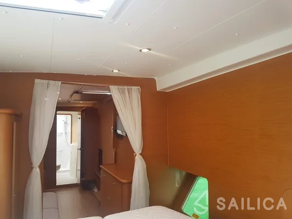 Lagoon 421 - Yacht Charter Sailica