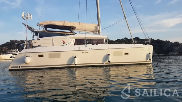 Lagoon 421 - Yacht Charter Sailica
