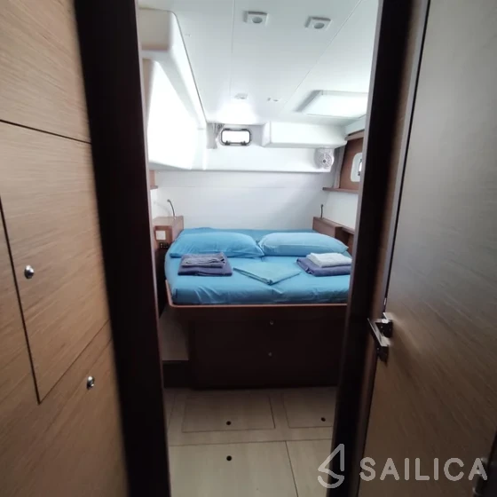 Lagoon 450  Flybridge - Yacht Charter Sailica