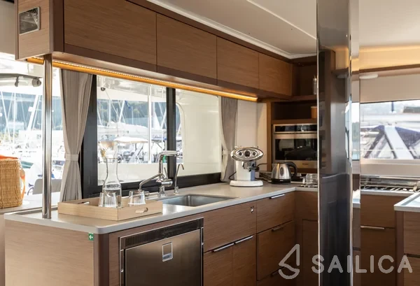 Lagoon 46  - Yacht Charter Sailica