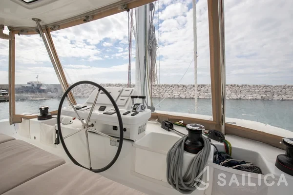 Lagoon 50 - Yacht Charter Sailica