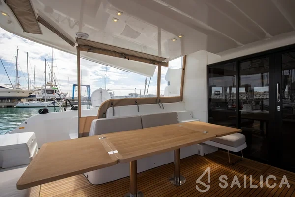 Lagoon 50 - Yacht Charter Sailica