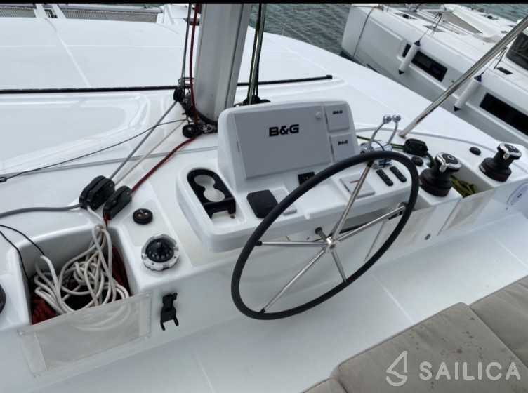 Lagoon 50 - Yacht Charter Sailica