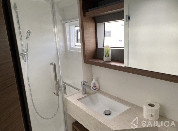 Lagoon 50 - Yacht Charter Sailica