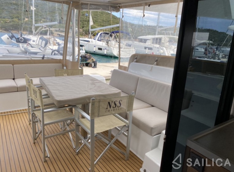Lagoon 50 - Yacht Charter Sailica