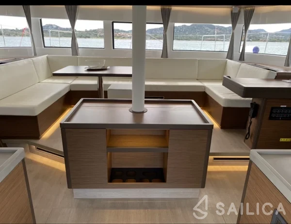 Lagoon 50 - Yacht Charter Sailica