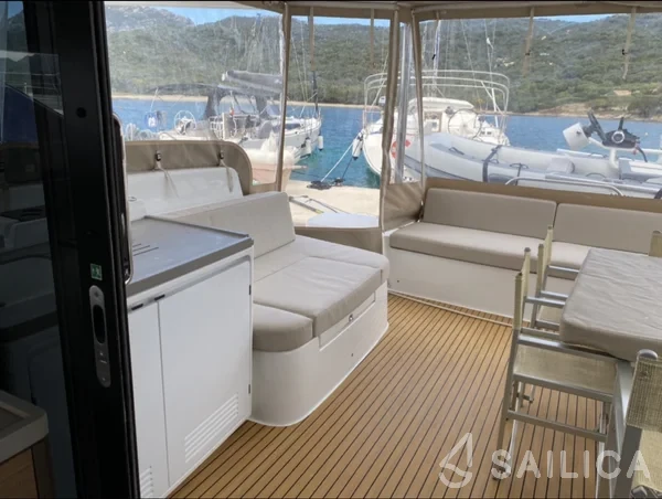 Lagoon 50 - Yacht Charter Sailica