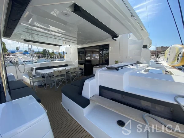 Lagoon 50 - Yacht Charter Sailica