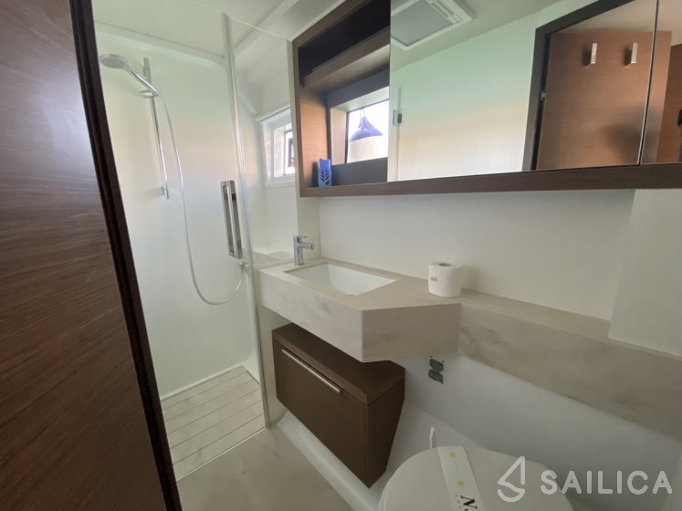 Lagoon 50 - Yacht Charter Sailica