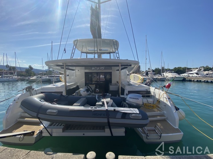 Lagoon 50 - Yacht Charter Sailica