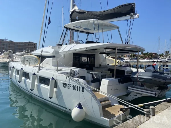 Lagoon 50 - Yacht Charter Sailica