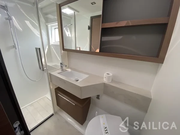 Lagoon 50 - Yacht Charter Sailica