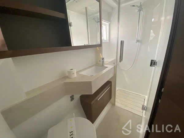 Lagoon 50 - Yacht Charter Sailica