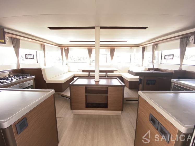 Lagoon 50 - Yacht Charter Sailica