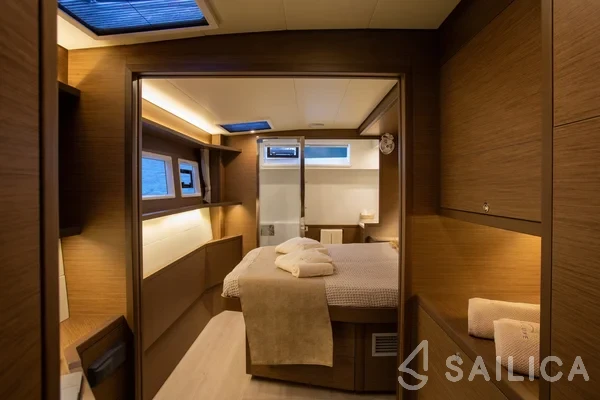 Lagoon 52F - Yacht Charter Sailica