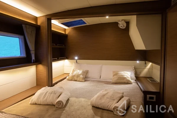 Lagoon 52F - Yacht Charter Sailica
