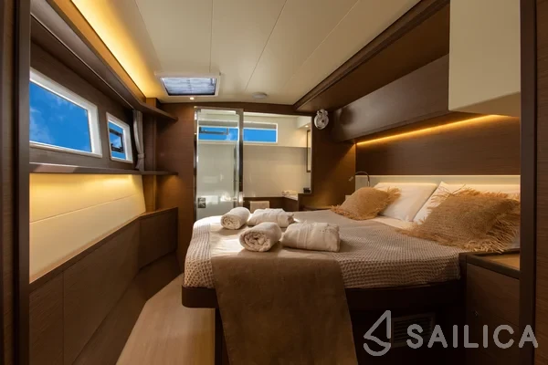 Lagoon 52F - Yacht Charter Sailica