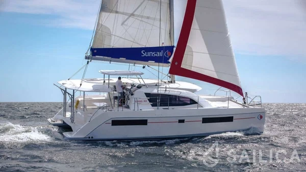 Leopard 40 - Yacht Charter Sailica